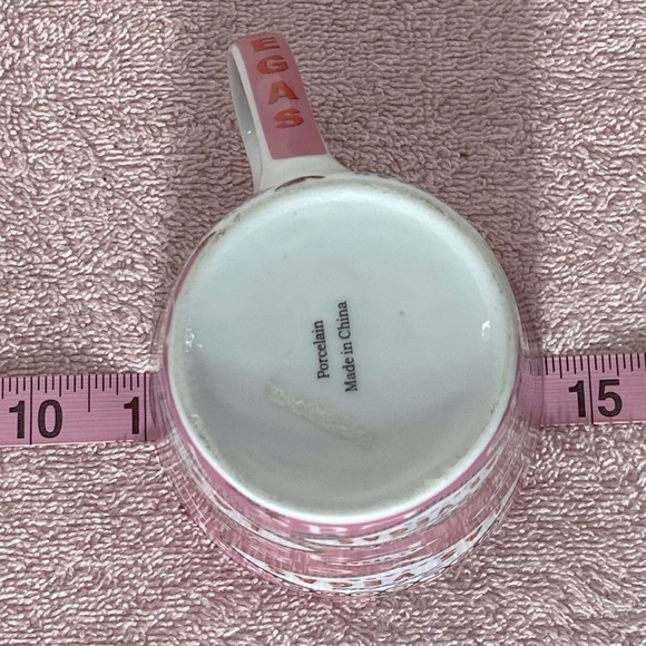 5/$25 Fabulous Las Vegas Sign Pink Porcelain Mug - Picture 6 of 9